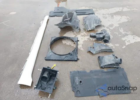 2021 BMW 330I z USA, uszkodzony, nr VIN 3MW5R1J06M8B90668